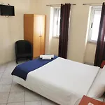 Lisbon Suite Home Gæstehus 2*