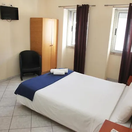 Lisbon Suite Home Pensionat 2*