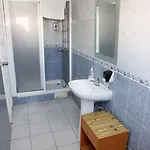Lisbon Suite Home ゲストハウス 2*