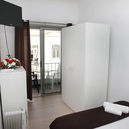 Lisbon Suite Home Affittacamere 2*