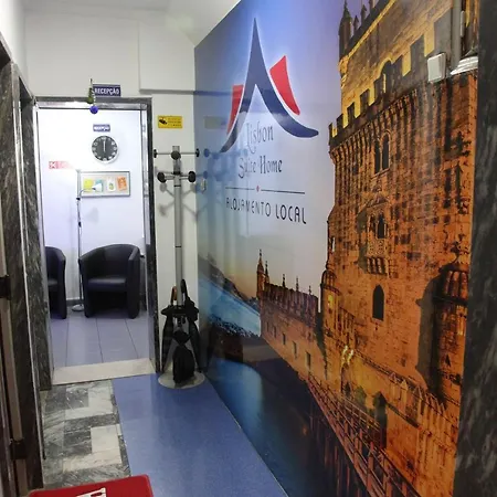 Lisbon Suite Home בית הארחה