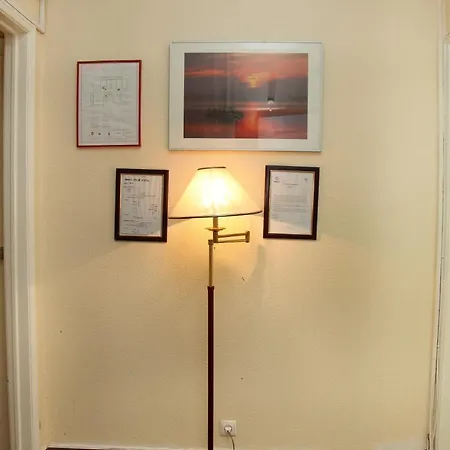 Lisbon Suite Home בית הארחה 2*